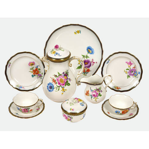 TEESERVICE : Meissen, um 1950 (Staatliche Porzellan Manufaktur) (DOBIASCHOFSKY AUKTIONEN AG)