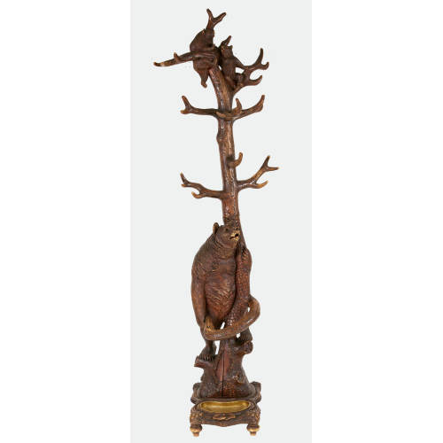 BRIENZER SCHNITZEREI : Brienz, Garderobe, um 1910 (DOBIASCHOFSKY AUKTIONEN AG)