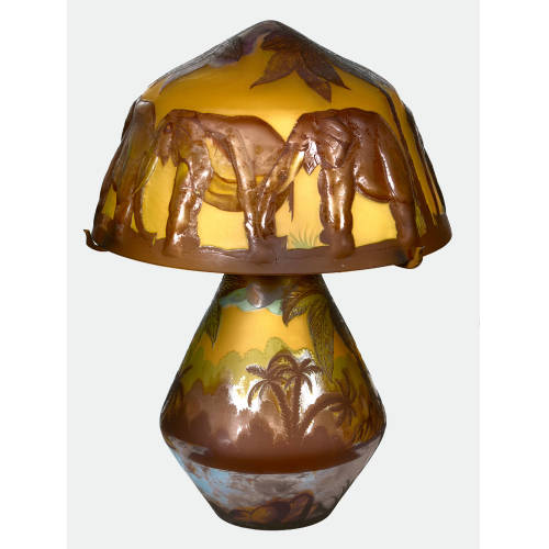 TISCHLAMPE : In der Art von �mile Gall�, 20. Jh (DOBIASCHOFSKY AUKTIONEN AG)